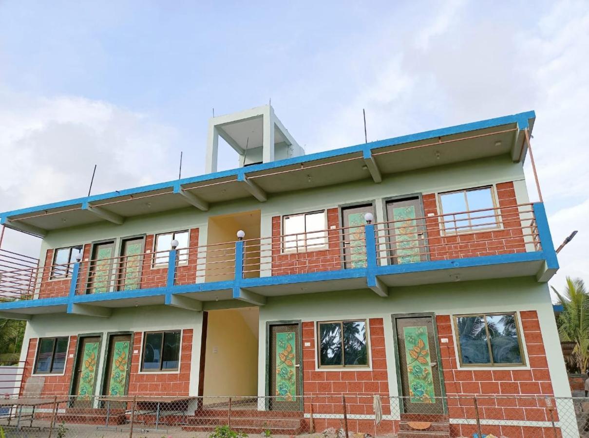 Shree Vighnaharta Cottage Alībāg Buitenkant foto